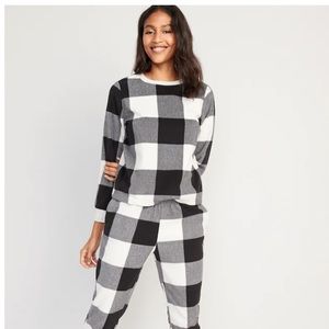 Old Navy Matching Fleece buffalo check size L